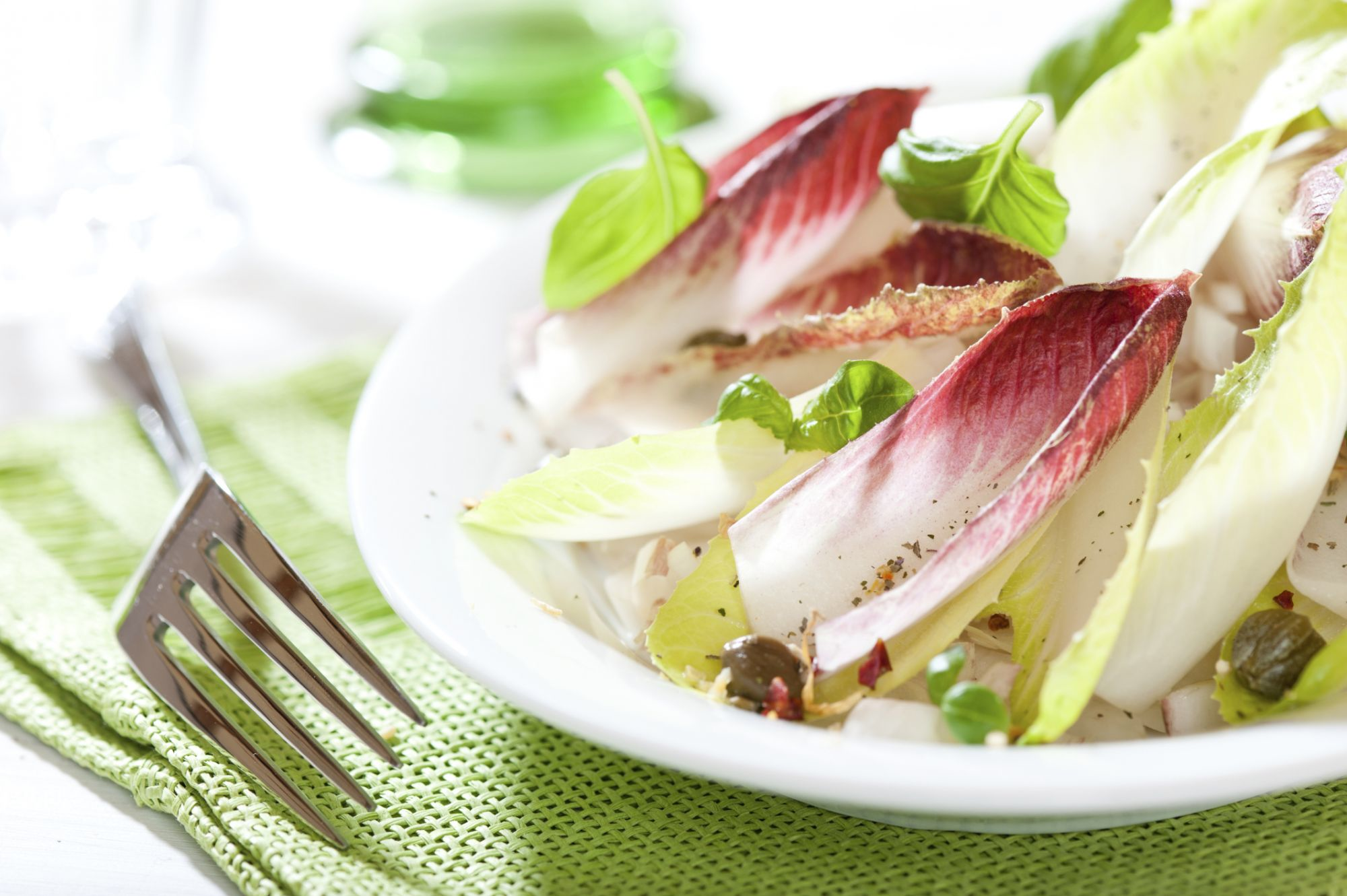 Sencilla ensalada de endivia y menta